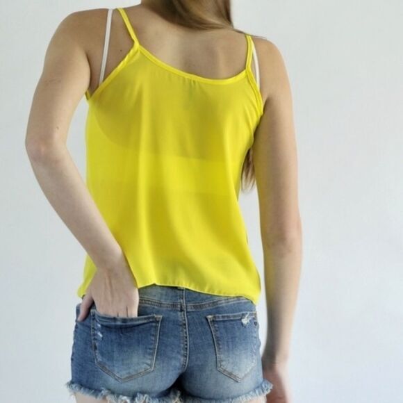 ‎Lace Up Sleeveless Top - Picture 12 of 15